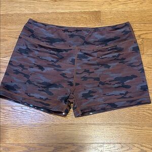 IAB | 3-Inch No-Ride Compression Bike Shorts Size 12 XL Camo Red Black Grey